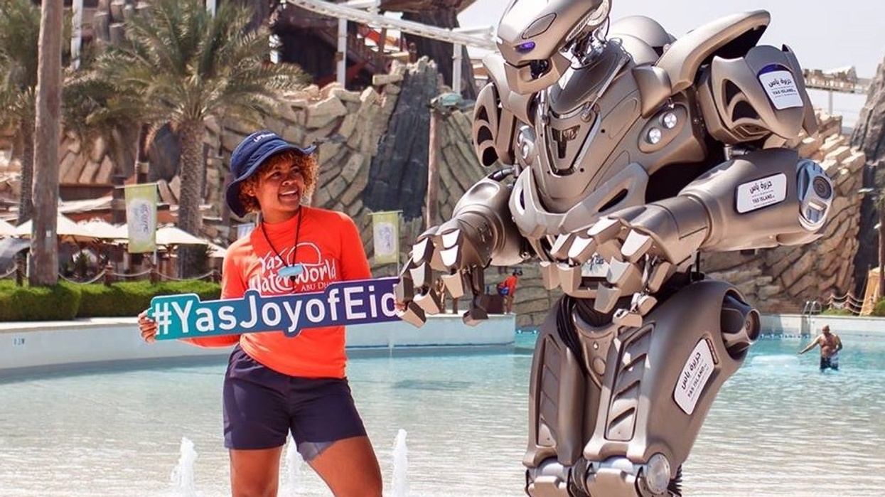 Cyberstein Robots’ Titan Creates PR Buzz for Yas Island Attractions