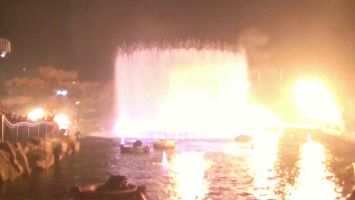 LCI: "Symbio" at Ocean Park, Hong Kong.