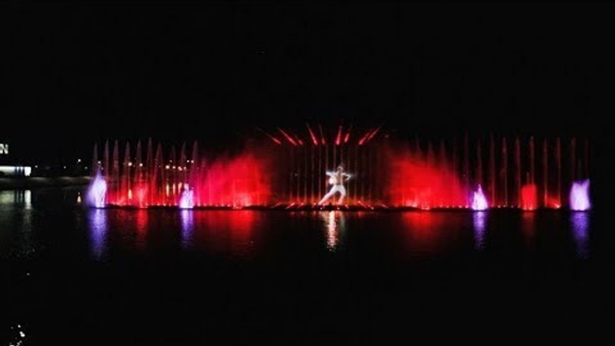 Emotion Media Factory: Swan Lake Fantacy Multimedia Fountain Show Ukraine