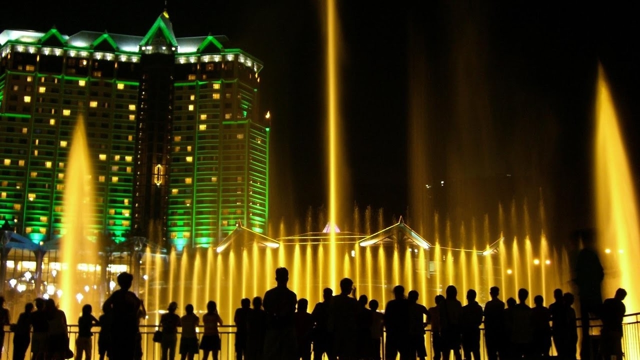 Emotion Media Factory: Multimedia Fountain in Kangwon Land, Korea