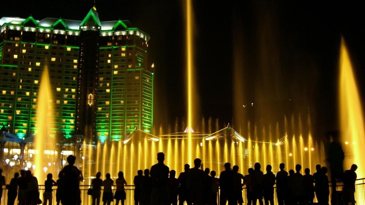 Emotion Media Factory: Multimedia Fountain in Kangwon Land, Korea