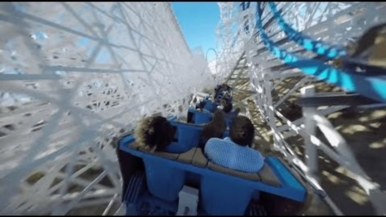 Roller Coaster Simulator by CL Corporation with Samsung 7