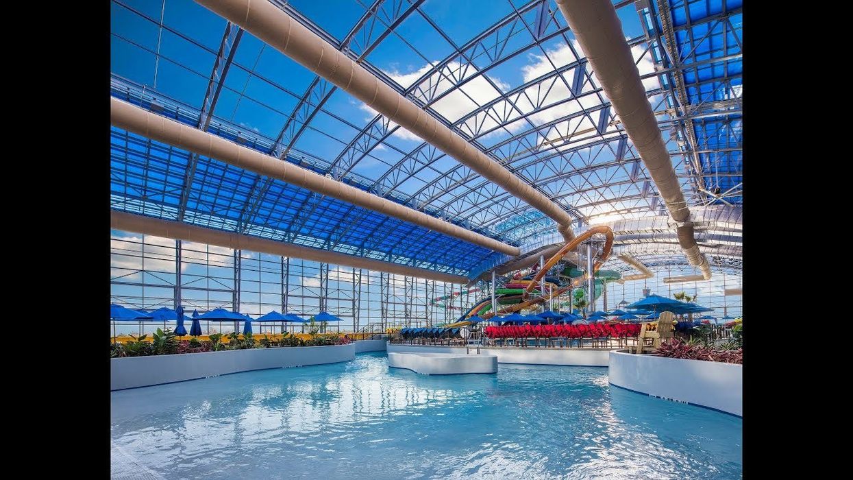 OpenAire opens Epic Waters retractable roof for the first time