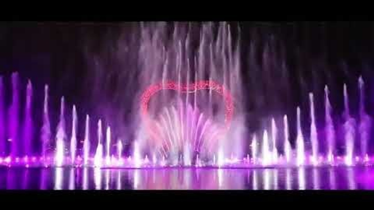 Highlight of Phoenix Dance by Huanyu (Lasereffect) Technologies