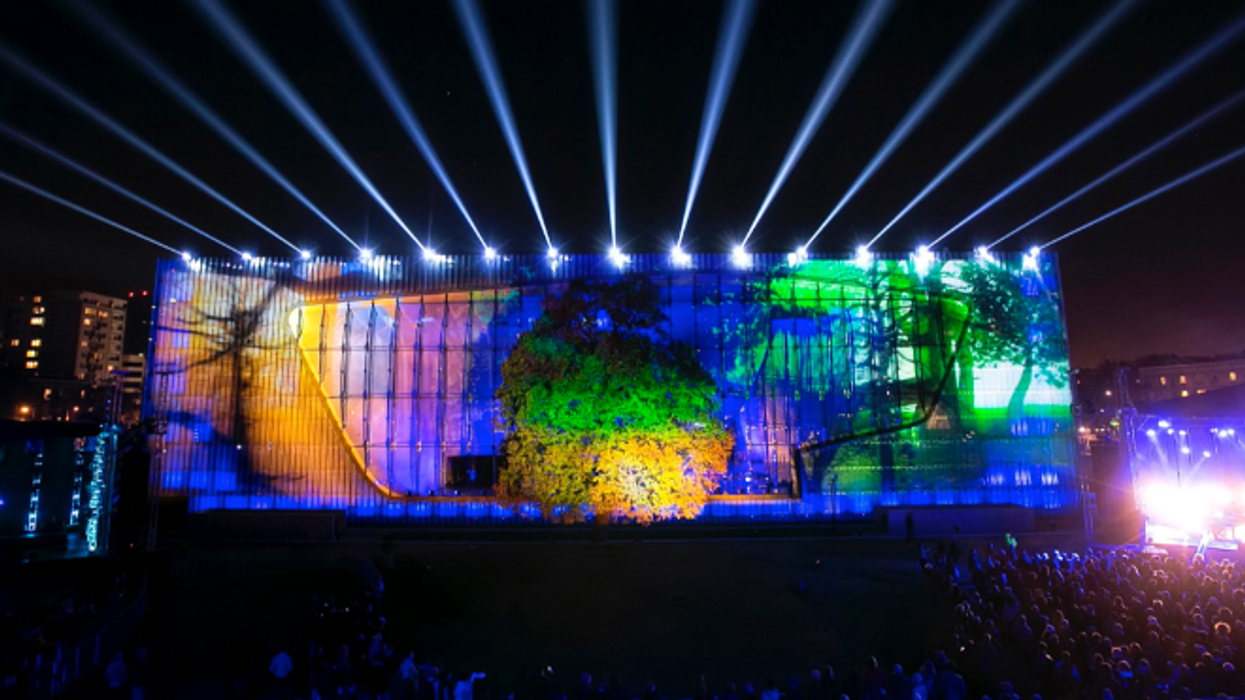 Dataton WATCHOUT Maps Facade Projection at Warsaw Museum's Grand Opening