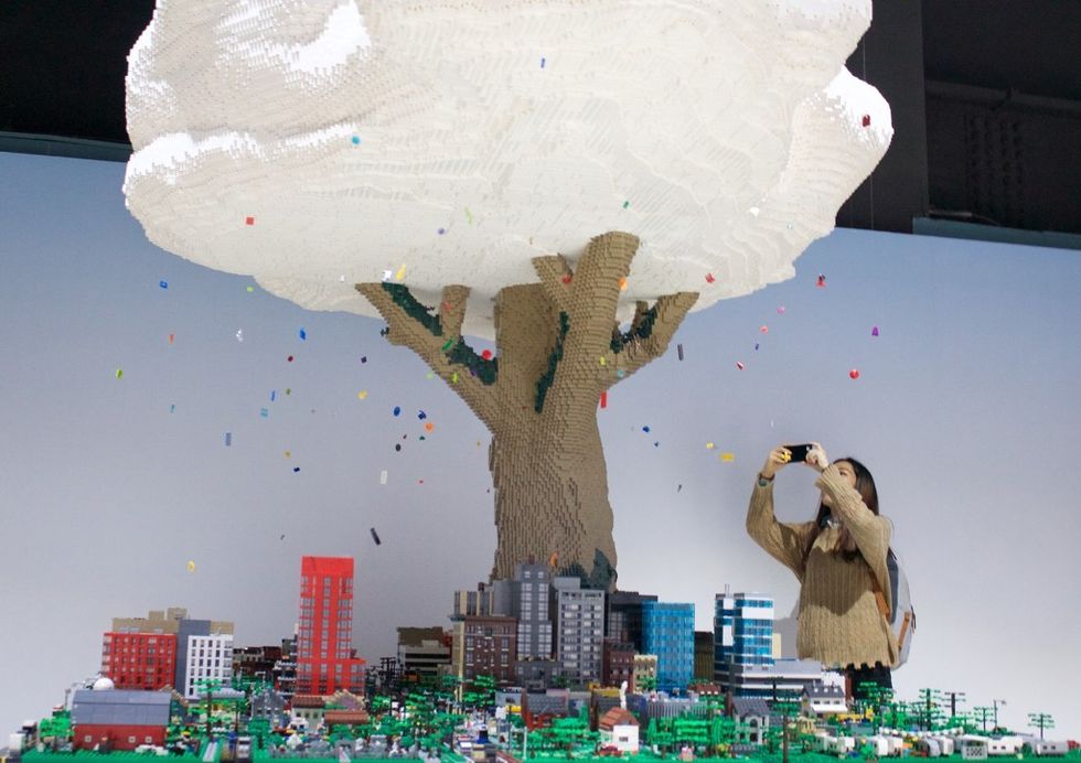 Imagine Exhibitions collaborates with Sean Kenney & Science North Lego art