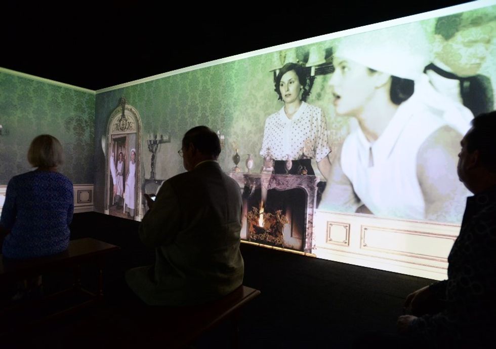 Imagine Exhibitions Downton Abbey Chicago