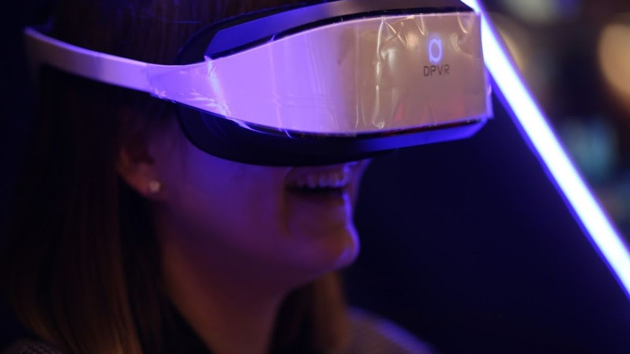 immersive virtual reality headset immotion group.