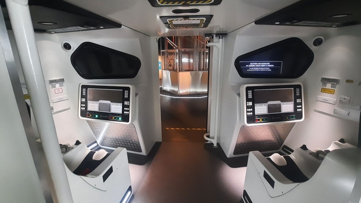 Intamin LuneXplorer Cité de l’espace