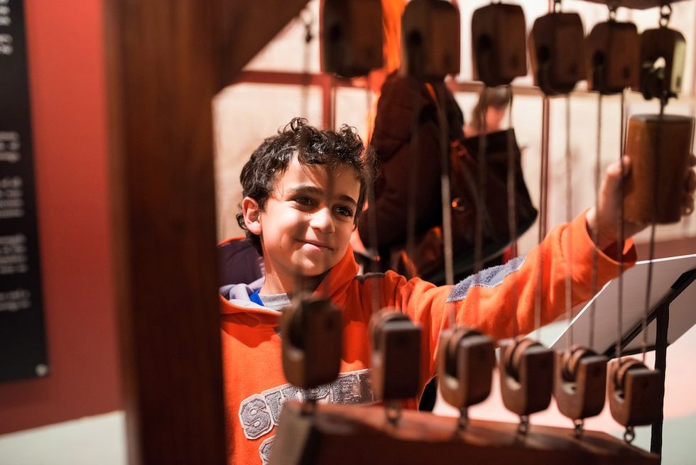 interactive-at-Grandes-Leonardo-da-Vinci-500-years-of-genius.