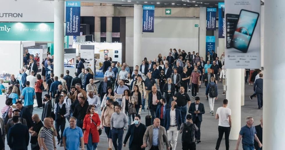 ISE DAY 1 crowds