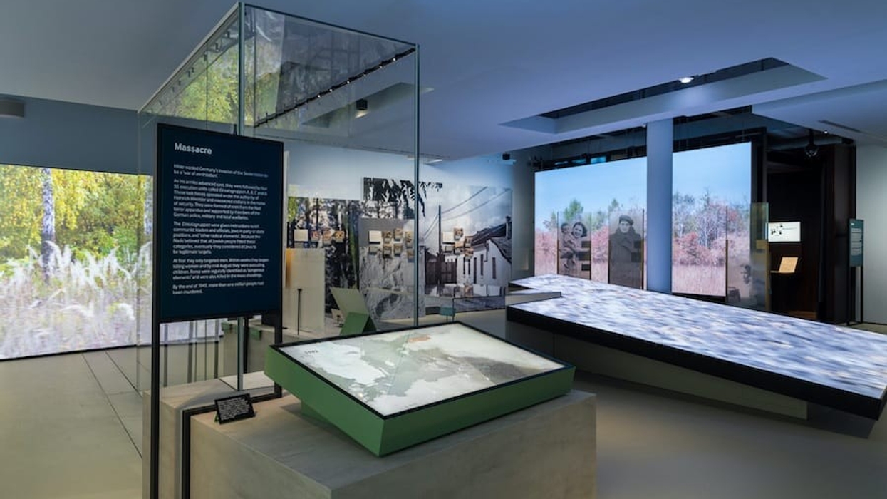 IWM Holocaust Galleries Squint/Opera