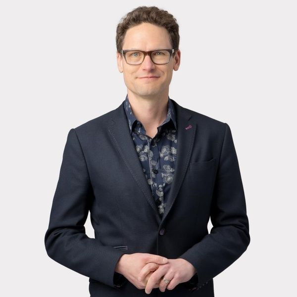 Jake Barton headshot