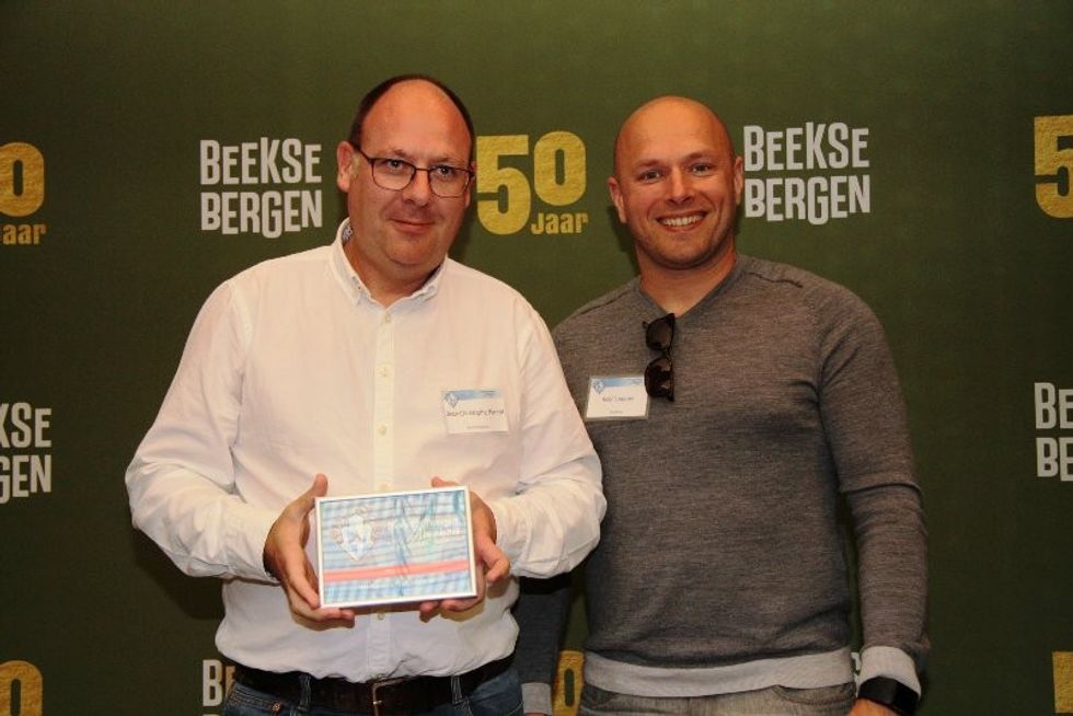 Jean-Christophe_Parent-general-Director-Walibi-Belgium_receiving-Spotlight-award