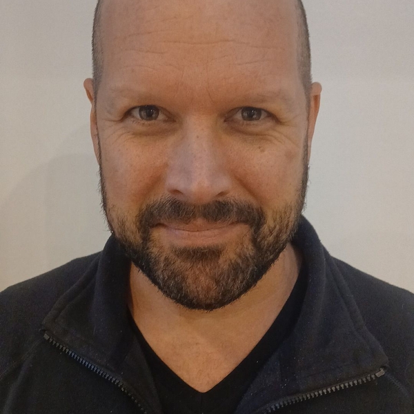 Jim Mackie headshot