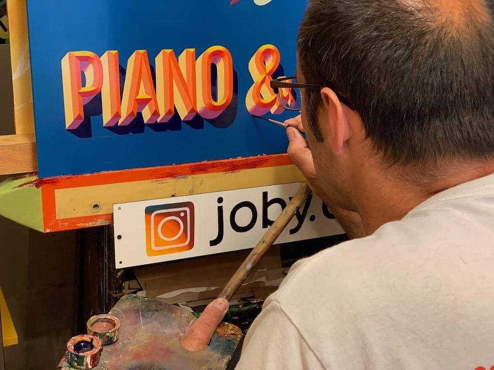 Joby Carter painting Jools Holland album