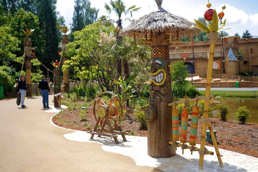 Jora Vision Exotic World Walibi Belgium play