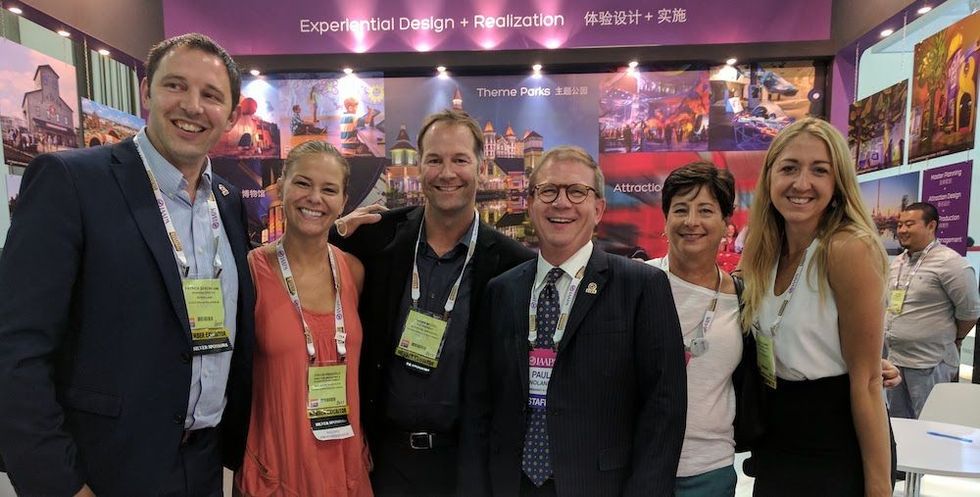 jra booth with iaapa president paul noland (1)