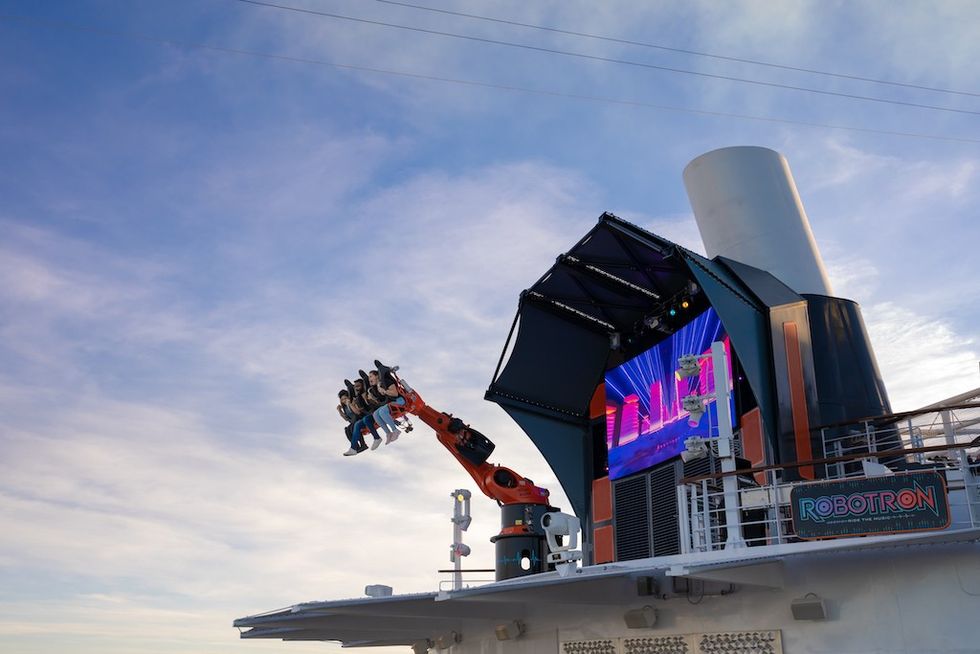 JRA - MSC Seascape, ROBOTRON