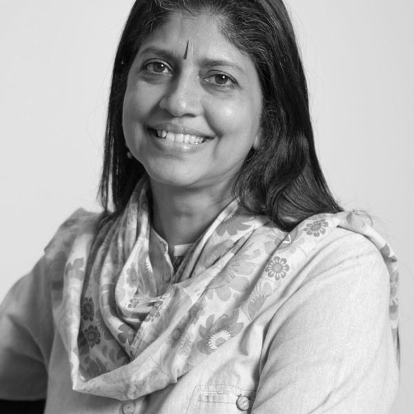 Kamini Sawhney headshot