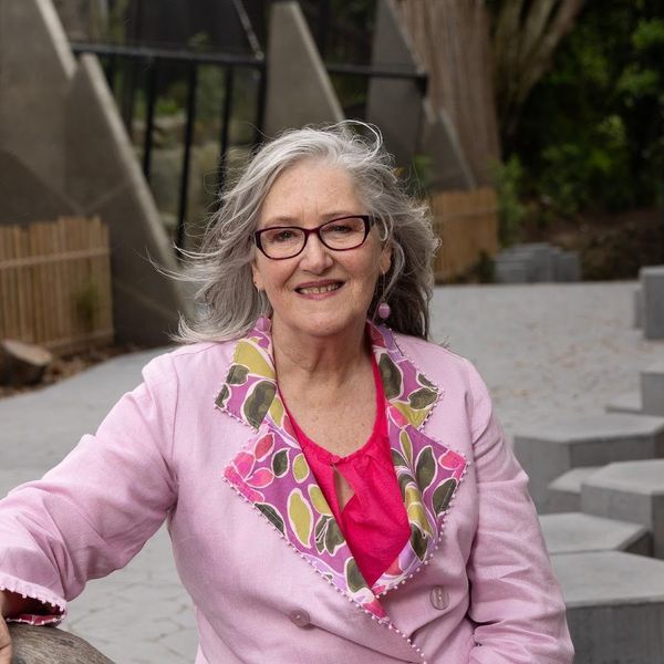 Karen Fifield headshot