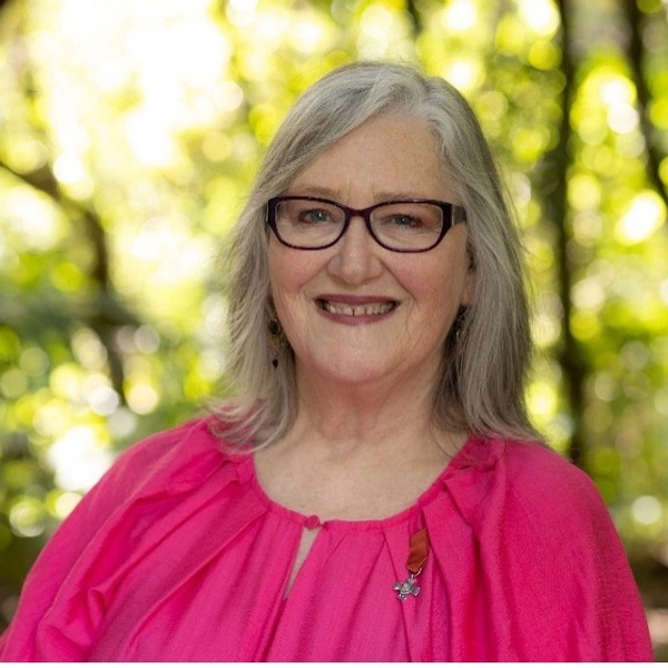 Karen Fifield headshot