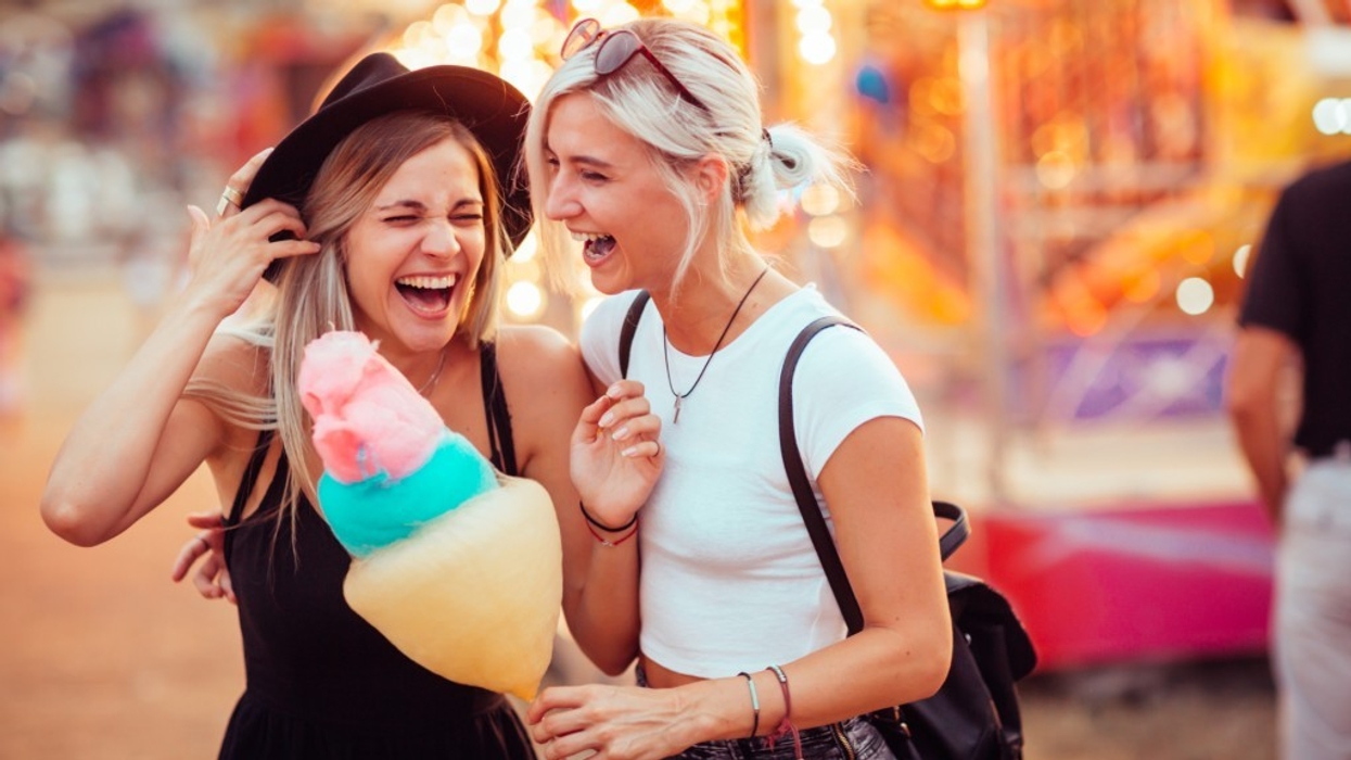 Katapult amusement park visitors