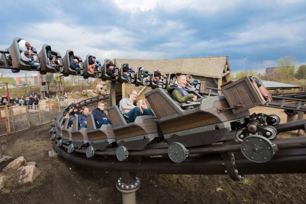 kids aboard family boomerang racer
