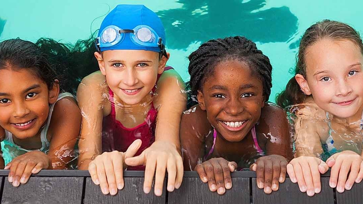 kids in pool - polin waterparks supports wlsl world's largest swimming lesson