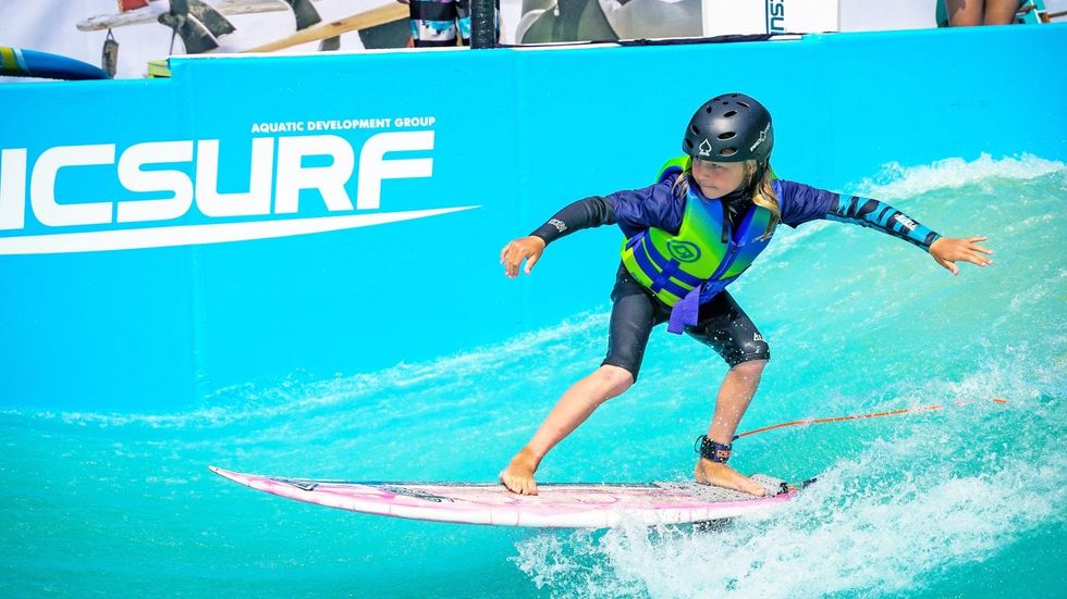 kids try EpicSurf