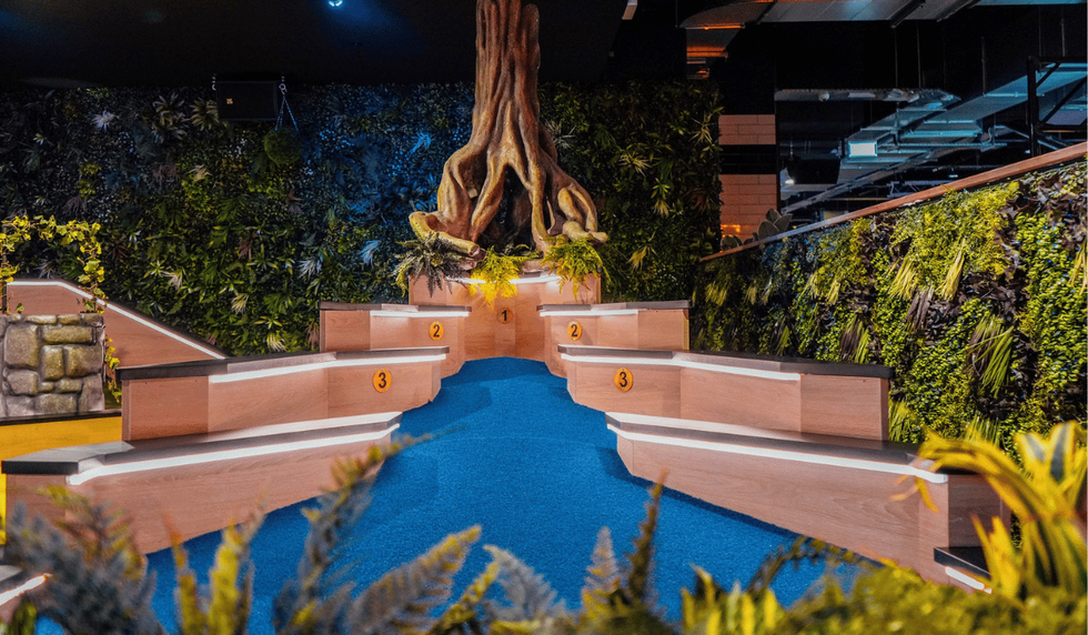 king pins mini golf manchester - by greenspan