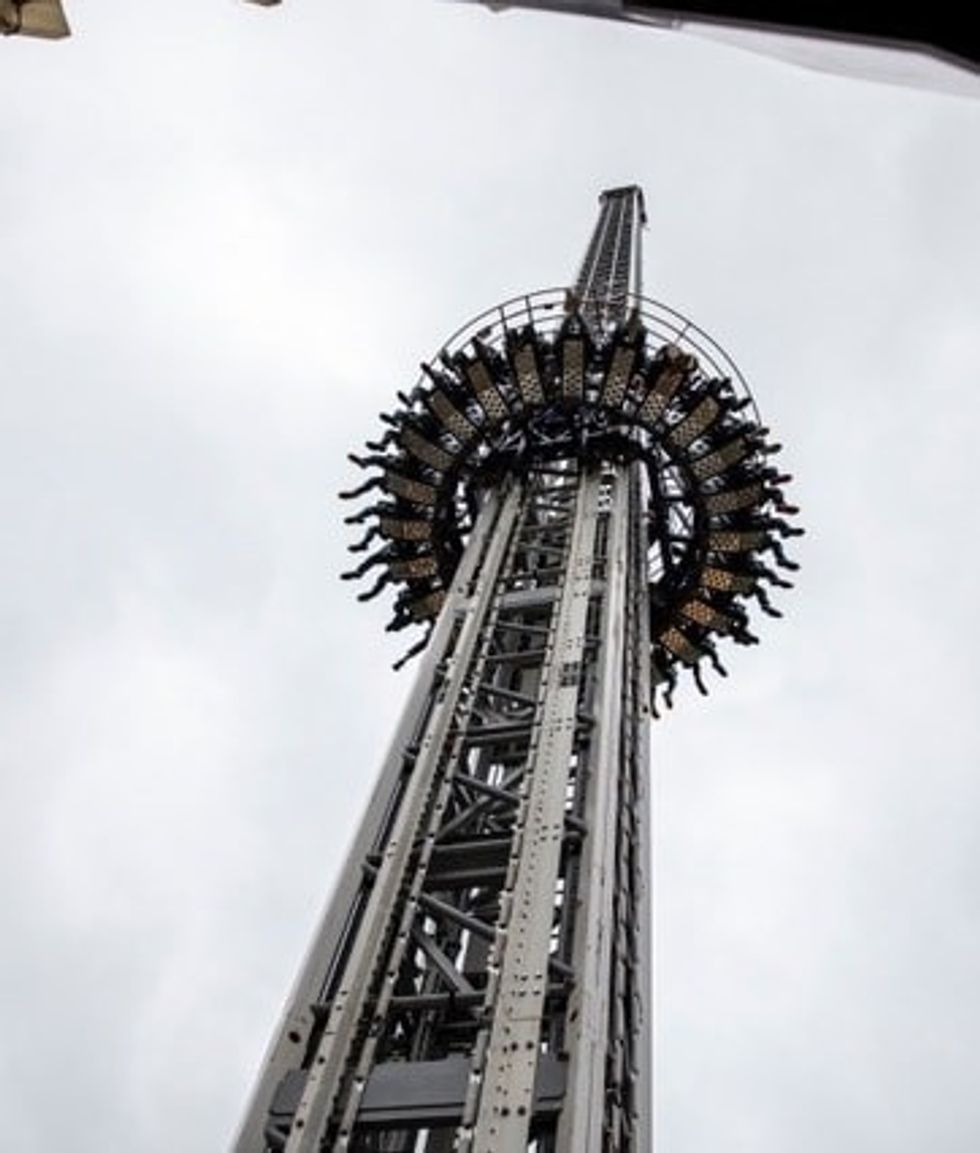Kongeparken-Stupet-tower-rides