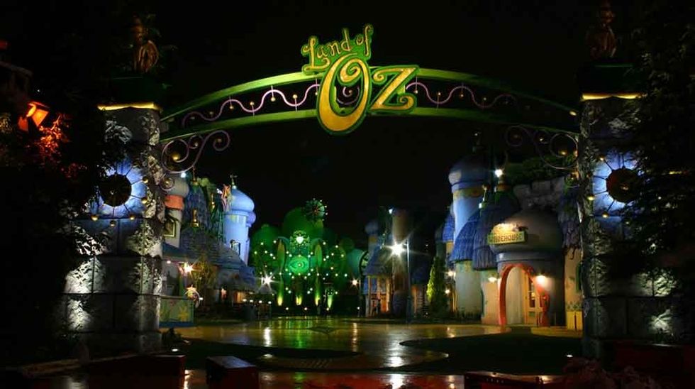 Land of Oz Universal Japan Louis Alfieri Lessons in Business Raven Sun Creative