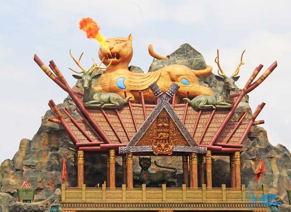 Lasereffect Yunnan Happy World theme park spectacular multimedia stunt show