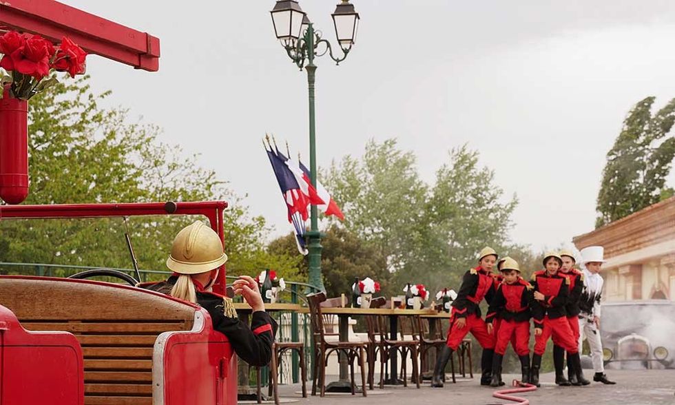 le ballet des sapeurs puy du fou