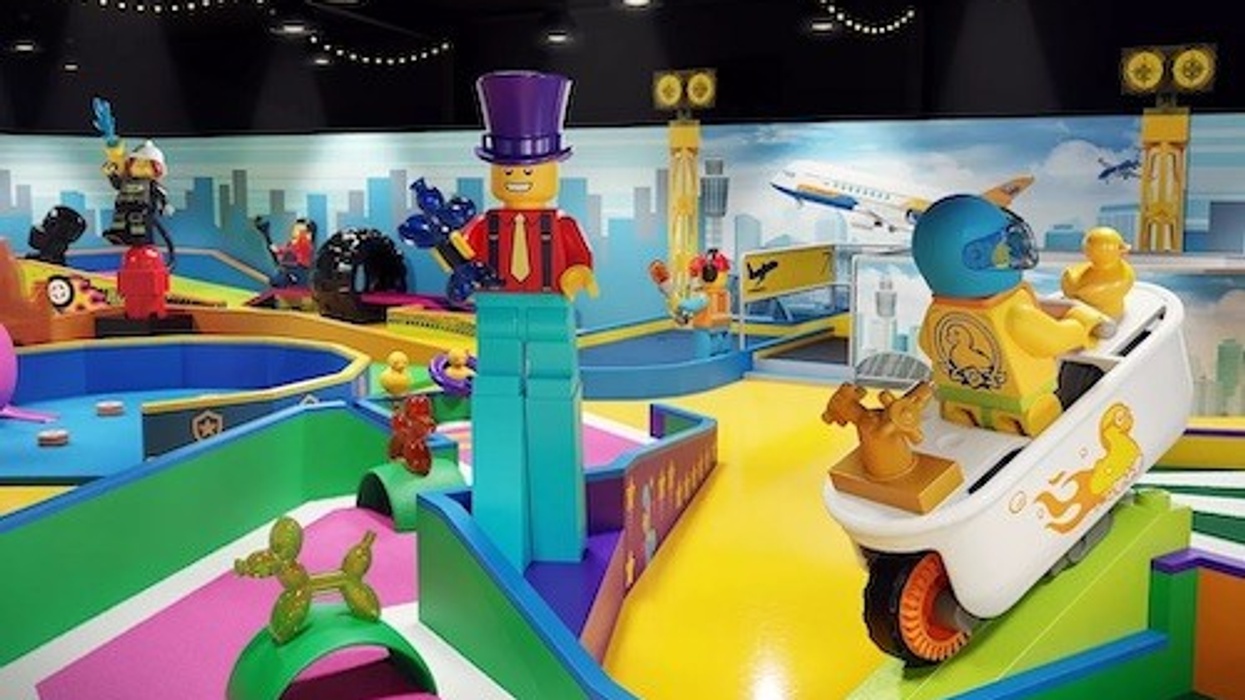 LEGOLAND Adventure Golf top hat and bath tub