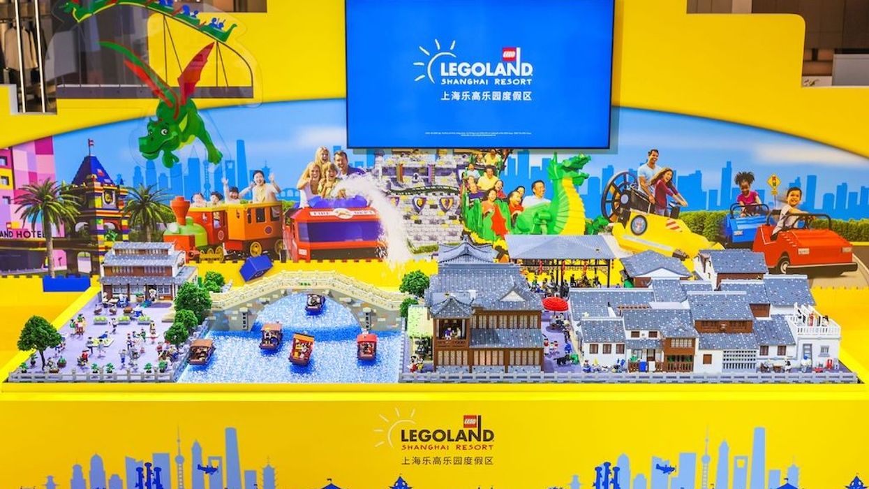 Legoland Shanghai Fengjing Water Town Model