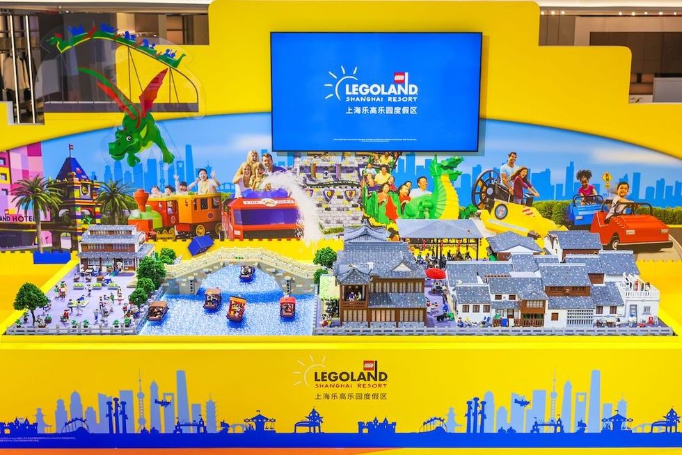 Legoland Shanghai Fengjing Water Town Model