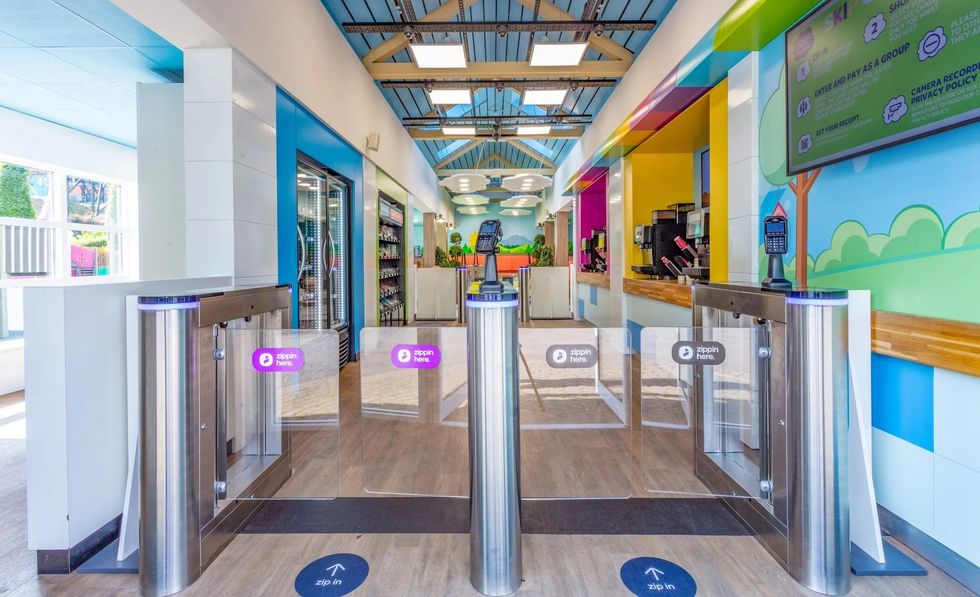 legoland windsor zippin store