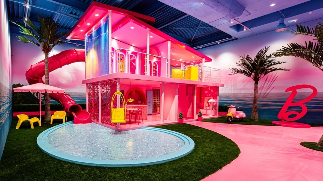 Leisure Expert Group Barbie The Dream Experience Dreamhouse exterior