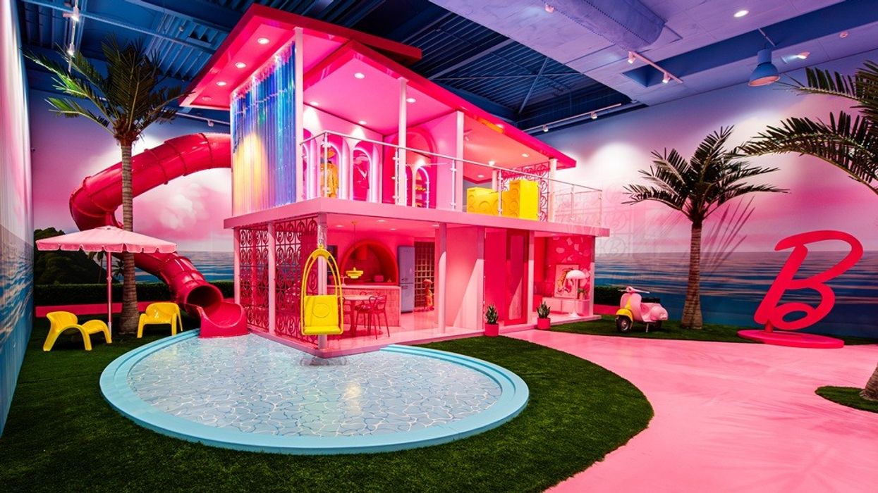Leisure Expert Group Barbie The Dream Experience Dreamhouse exterior