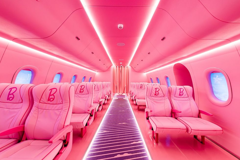 Leisure Expert Group End result - plane interior