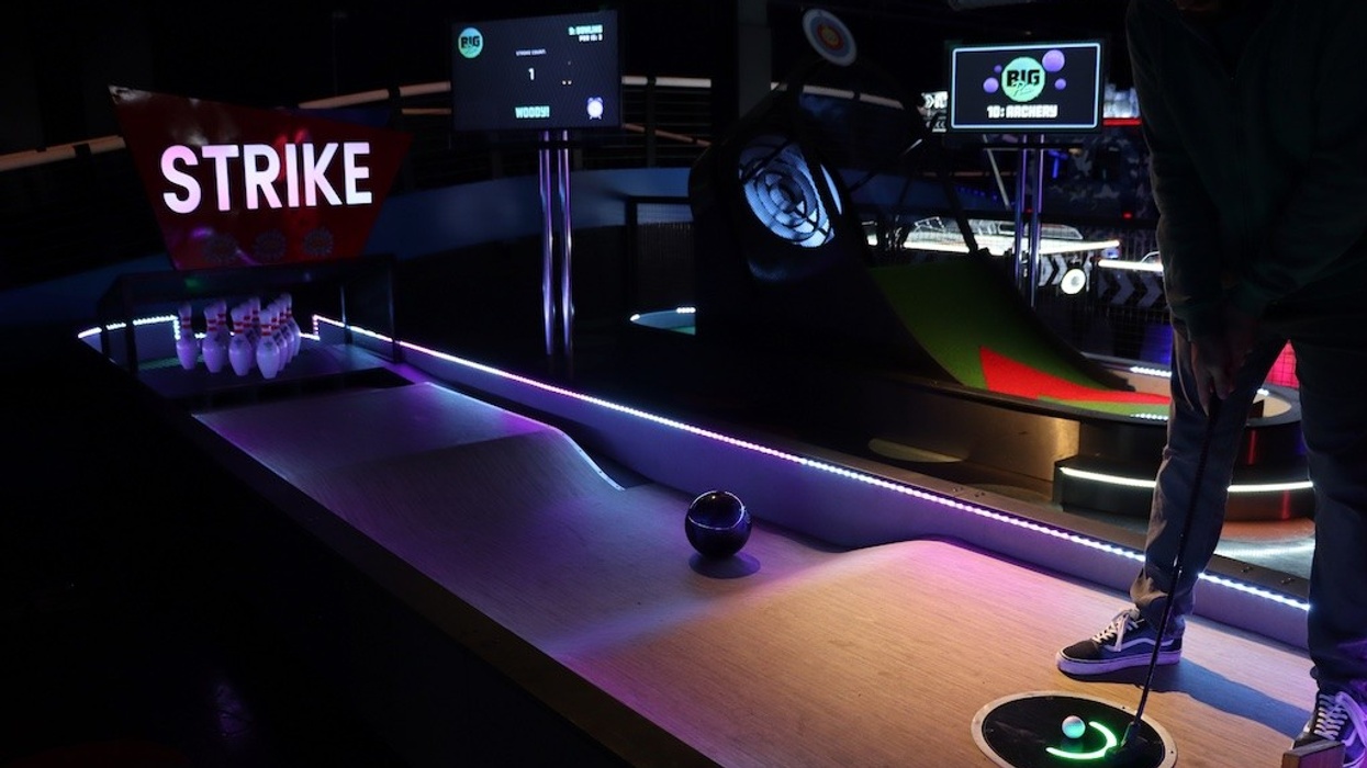 LEVEL X Holovis 360Golf