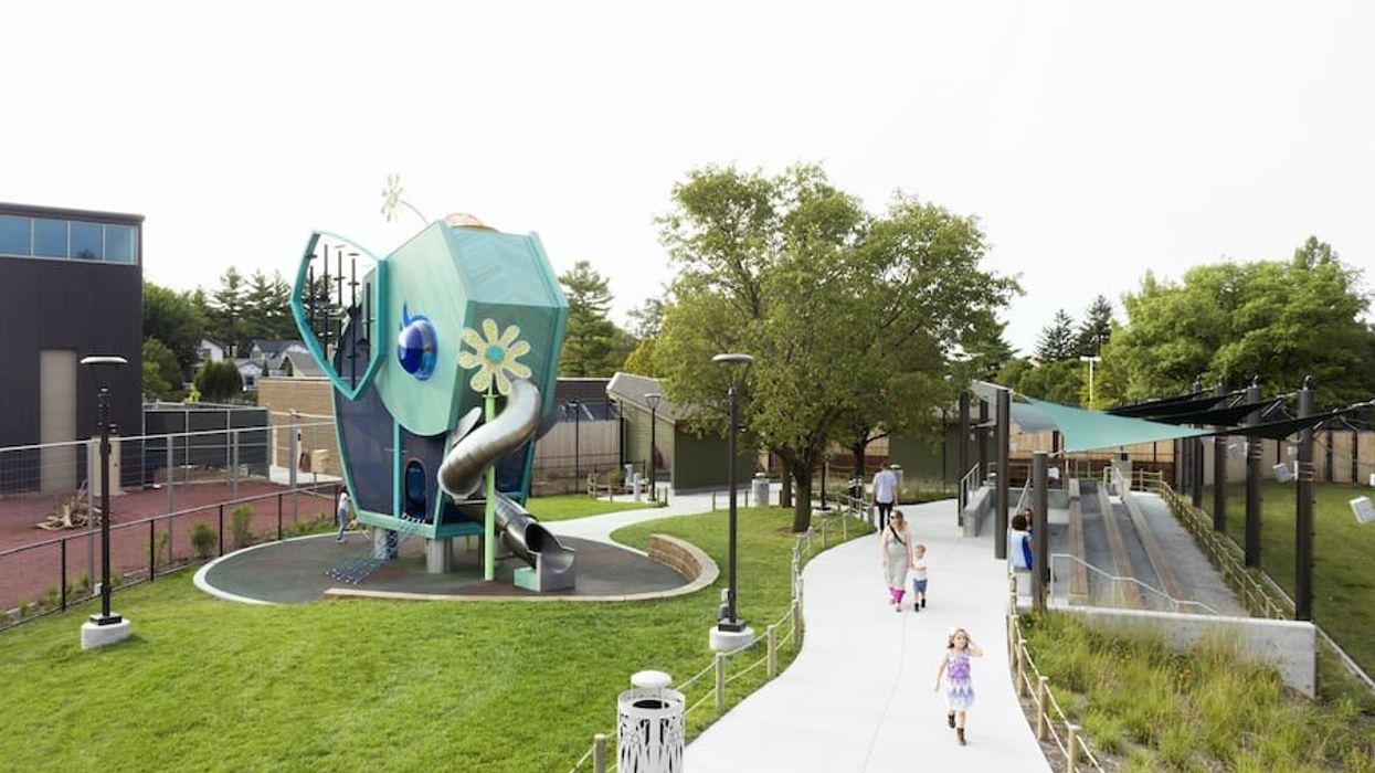 Lincoln Zoo Playground Roto
