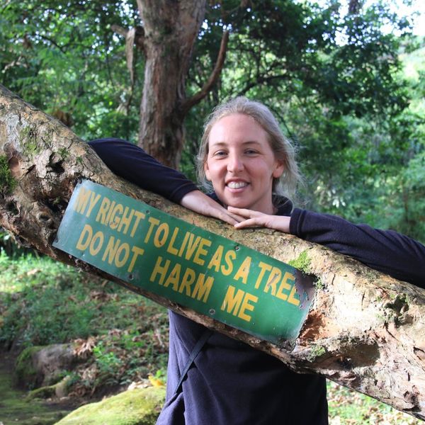 Lorraine Miller headshot