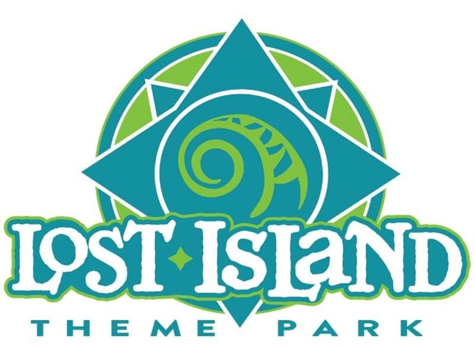 Lost Island Theme Park Iowa logo