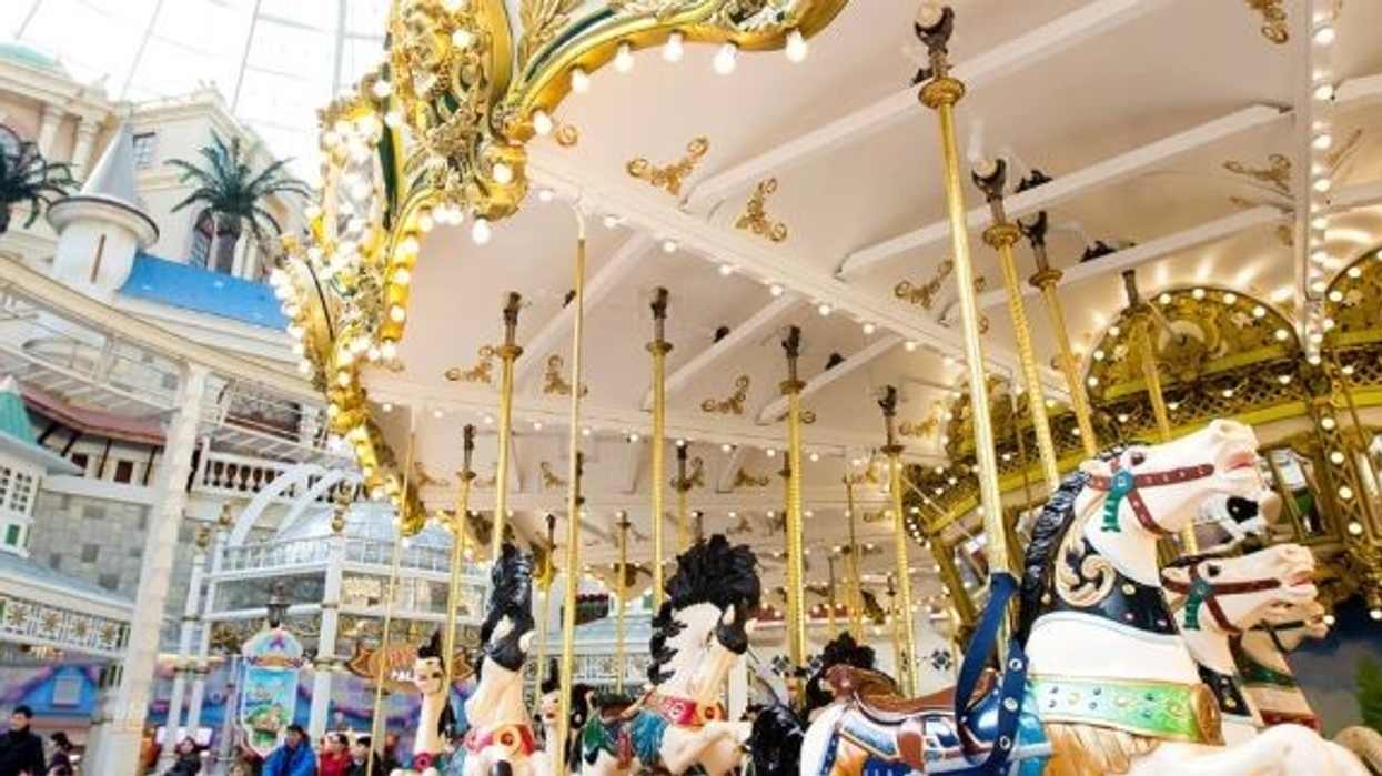 Lotte World carousel covid-19