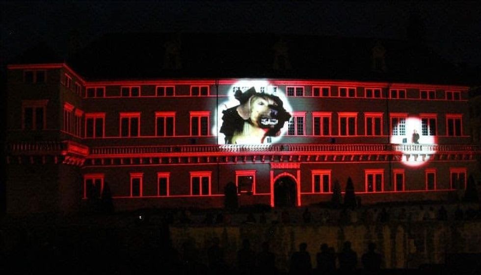 Louis Pasteur show Dole Digital Projection
