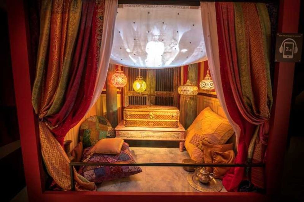 louis vitton trunk designed for Maharaja of Alwar