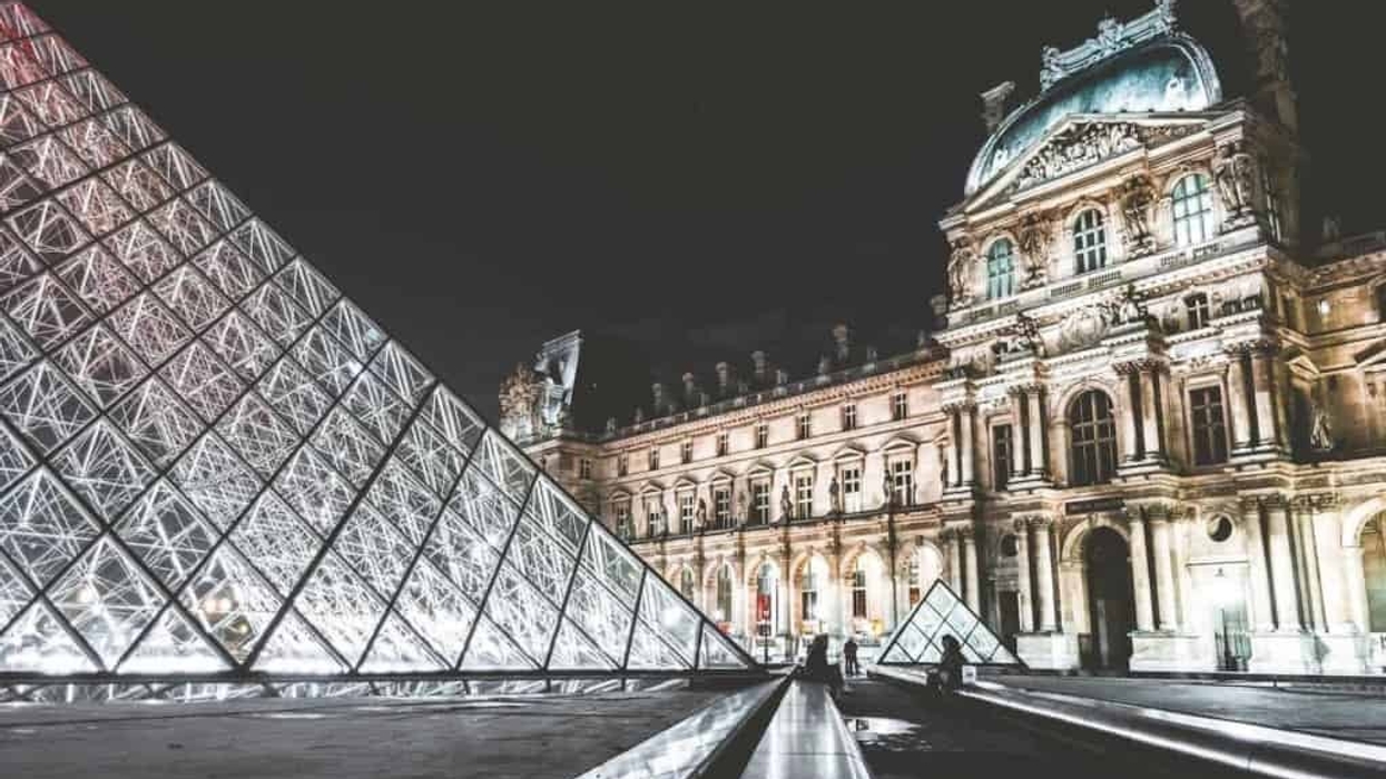 Louvre at night most visited museums